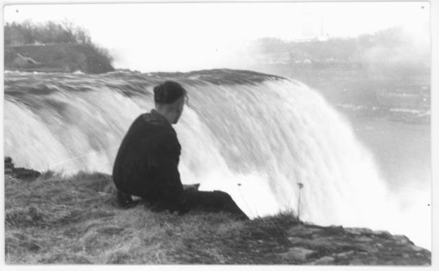 niagara falls joerg on the edge